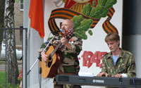 Праздничный концерт в парке Шинников стал данью благодарности и уважения участникам Великой Отечественной войны
