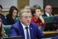 Сенатор Сергей Лукин обсудил проблемные вопросы контроля деятельности муниципалитетов