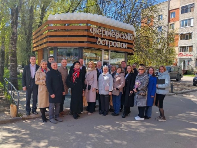 Во Владимире открылся ещё один «Фермерский дворик» Во Владимире открылся ещё один «Фермерский дворик»